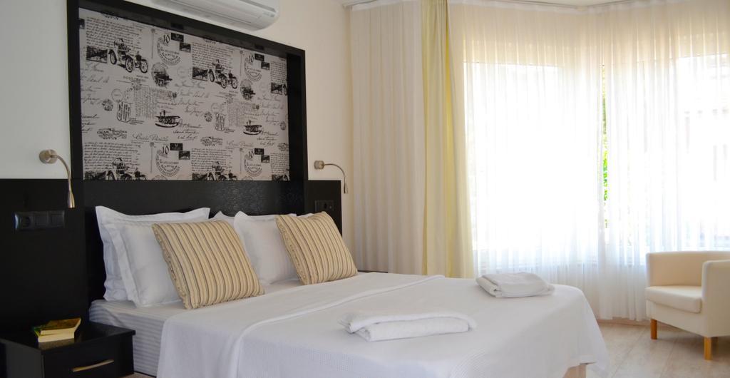 Sybelle Suites By Villa Safiya Гьочек Екстериор снимка