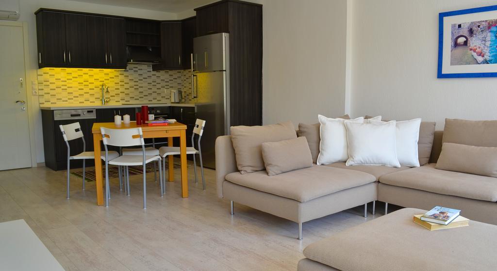 Sybelle Suites By Villa Safiya Гьочек Екстериор снимка