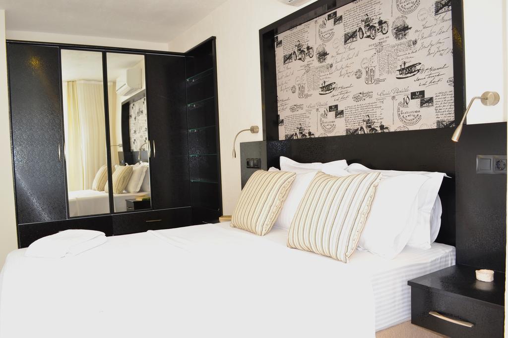 Sybelle Suites By Villa Safiya Гьочек Екстериор снимка